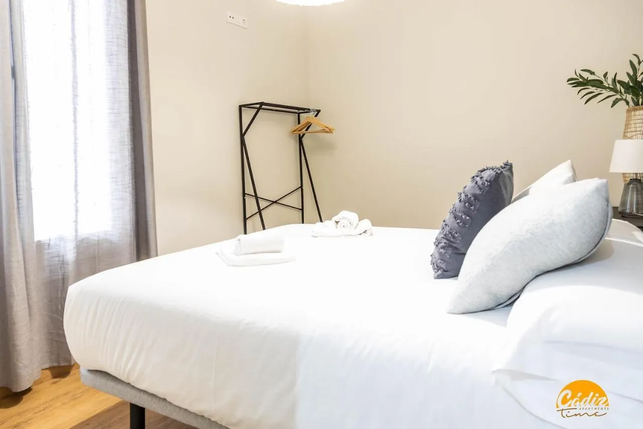 Carpenter'S Home By Cadiz Time Apartment